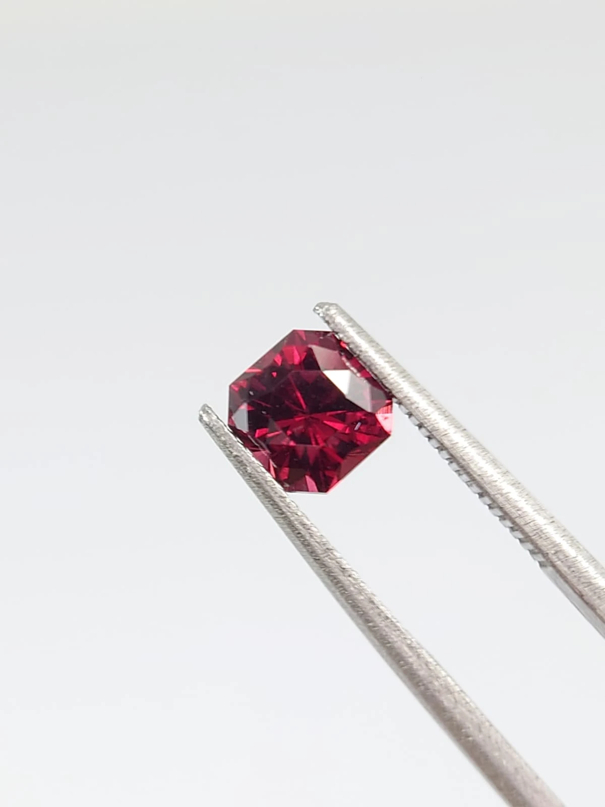 1.24ct Natural Rhodolite Garnet from Tanzania — view 7